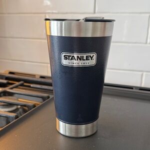Stanley Pint Glass Vacuum Insulated Navy and Silver 16oz